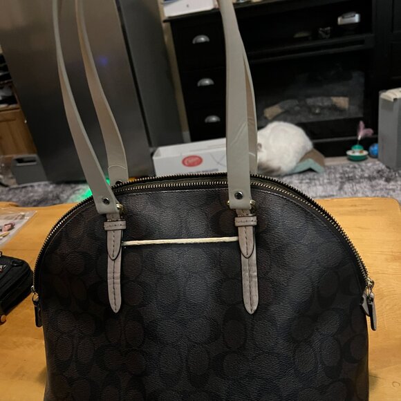 Coach handbag, Peyton Cora Brown F26184 Great Condition refurbished - Picture 8 of 8